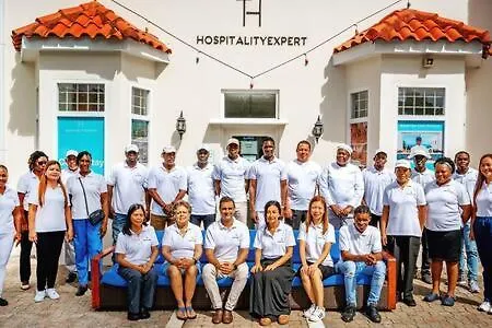 Hospitalityexpert Cosy 3 Bedroom Villa & Cottage, Pool, Beach Access, Sleeps 16 Бухта Монтего