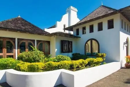Hospitalityexpert Cosy 3 Bedroom Villa & Cottage, Pool, Beach Access, Sleeps 16 Montego Bay