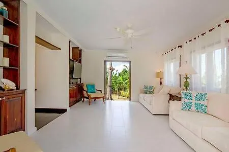 Hospitalityexpert Cosy 3 Bedroom Villa & Cottage, Pool, Beach Access, Sleeps 16 Montego Bay 0*,