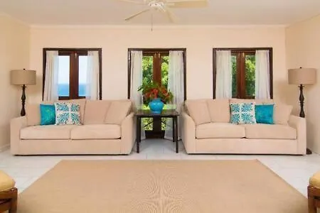 Hospitalityexpert Cosy 3 Bedroom Villa & Cottage, Pool, Beach Access, Sleeps 16 Montego Bay